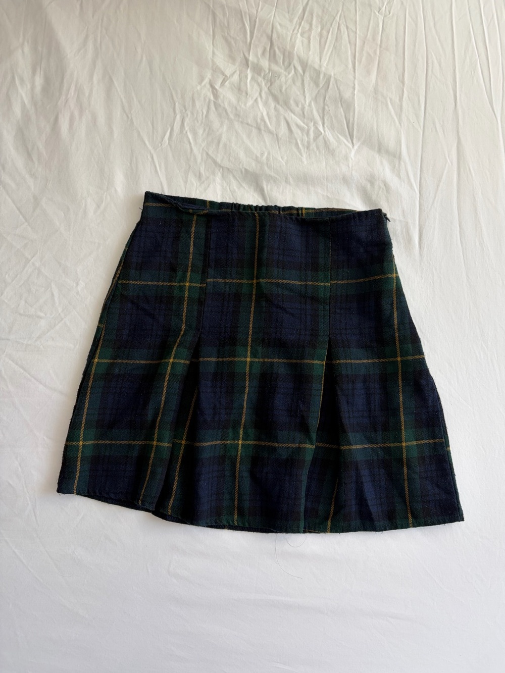 Brandy Melville Kaylee green plaid mini skirt